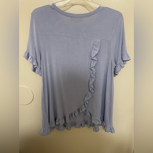 Altar'd State Tops - ✨2 For $6 Altar’d State Top Size Medium #A1